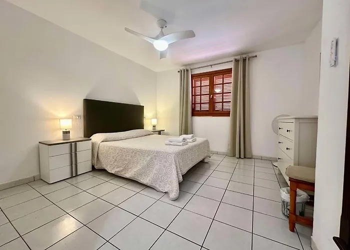 Atlantis, Golf Del Sur Villa *